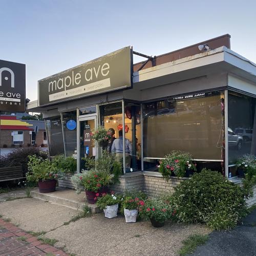 Maple Ave Restaurant - Dolici